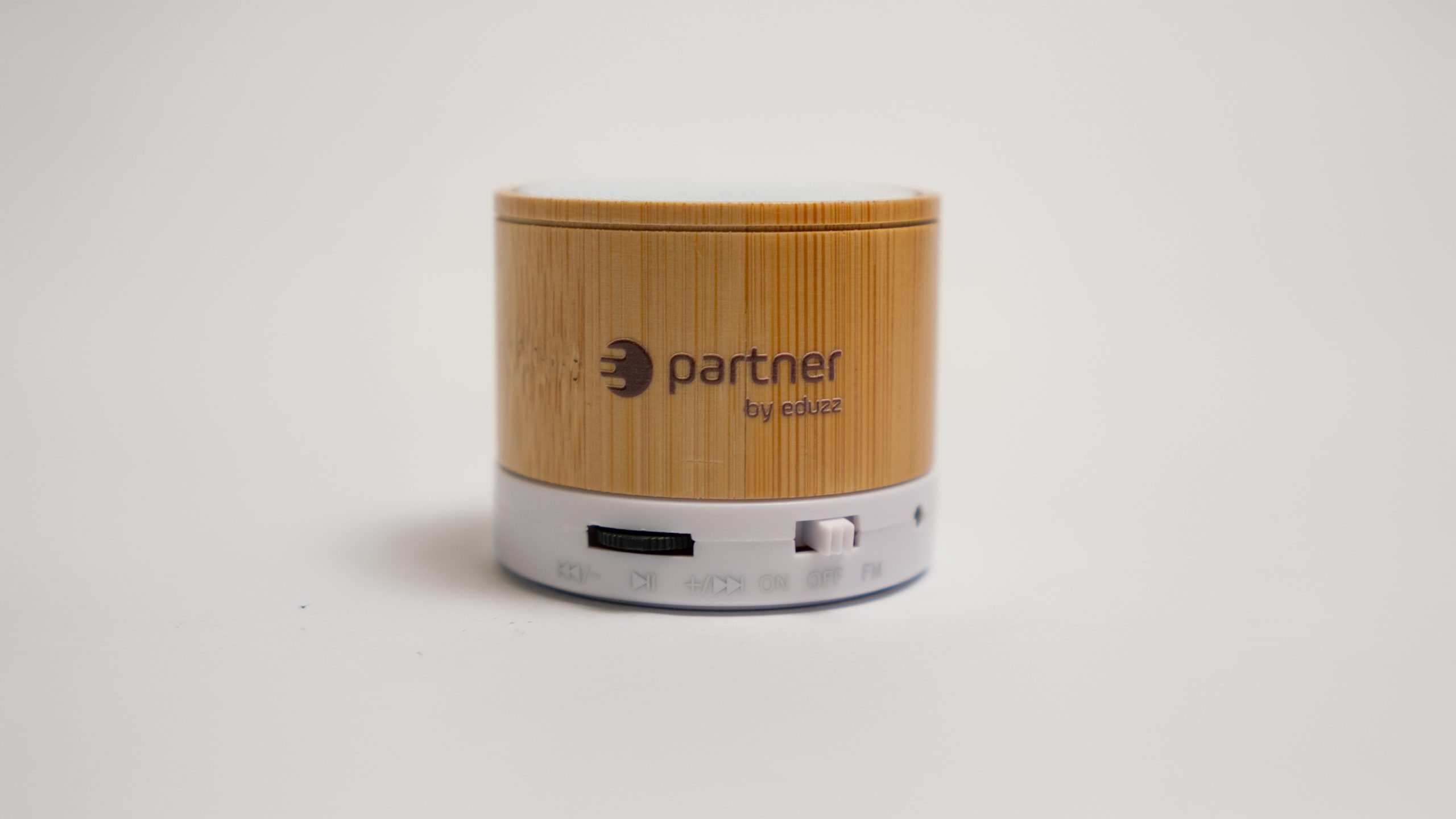 CAIXA DE SOM PARTNER